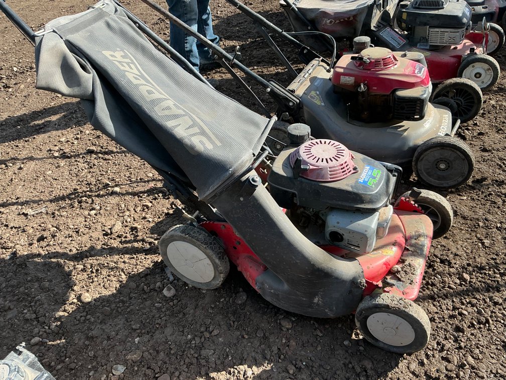 Snapper Mower - Model: P2155, Walk Behind, 5.5Hp Honda GCV160 Engine, 21", Bag, Rope Start Pulls Free