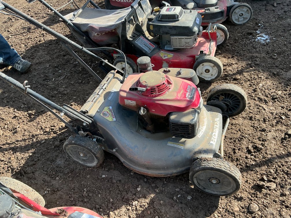 Honda Commercial Hydrostatic Mower - Model: HRC216K3HXA, 21", Self Propelled, Walk Behind, Honda GXV160 Engine (No Bag)