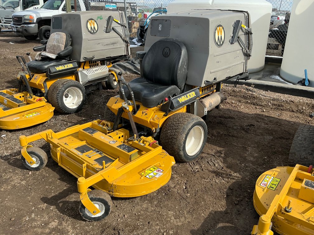 Walker T23 Riding Mower - Model: MT23-11, Zero Turn, 17.1Hp Engine, Showing 1579 Hours, Grass Collection System, Walker 48" Deck, Fair Rubber