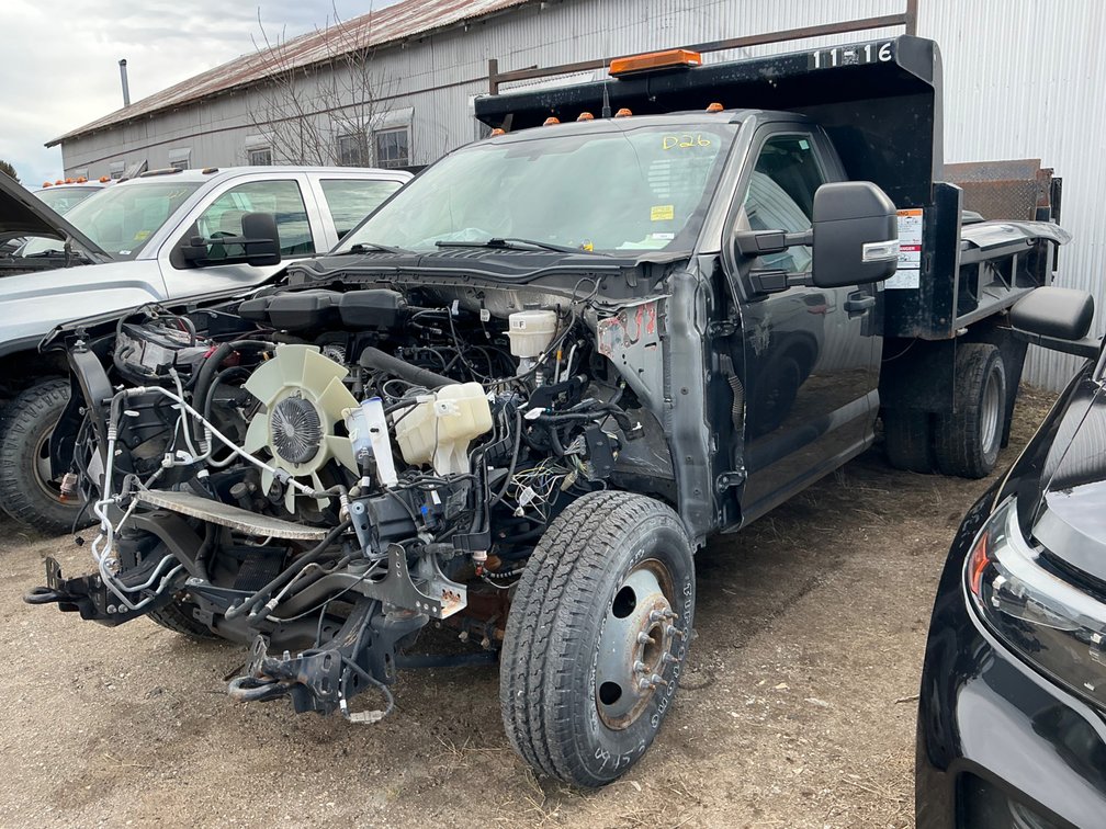 2019 Ford F-350 Pickup Truck, VIN #: 1FDRF3G69KED69541 (DOES NOT RUN, WRECKED, FRONT AND SIDE AIR BAGS DEPLOYED)