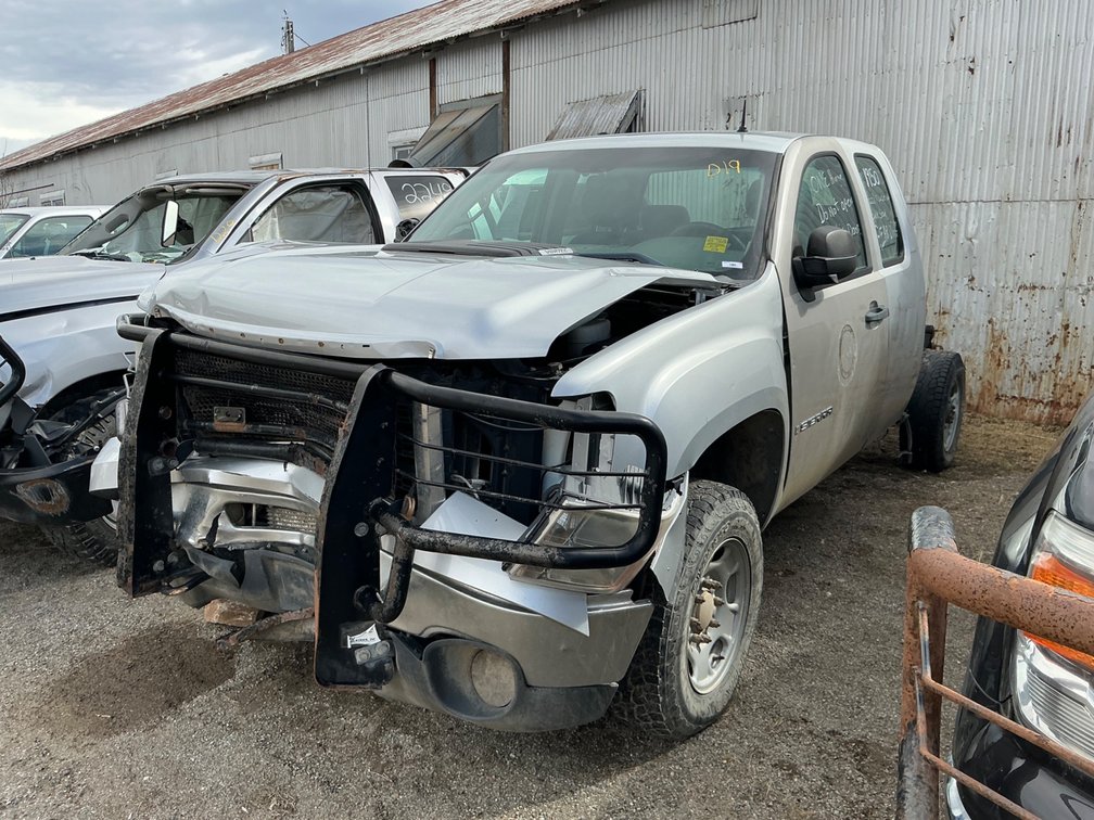 2012 GMC Sierra Pickup Truck, VIN #: 1GT22ZCG5CZ242069 (WRECKED - DOES NOT RUN, BAD REAR DIFFERENTIAL)