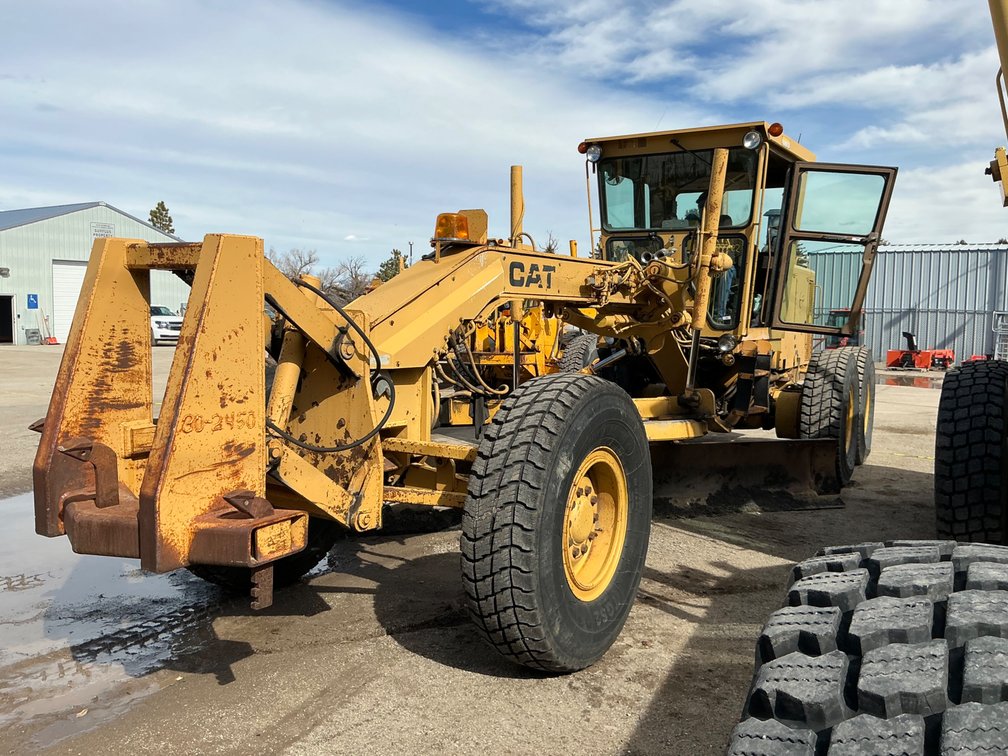 1988 CAT 130G Motor Grader - Serial: 74V02361