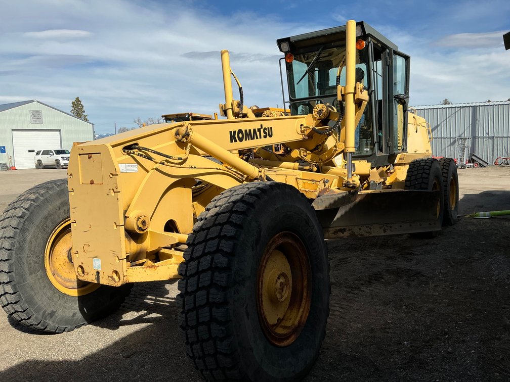 2000 Komatsu GD530A-2CY Motor Grader - Serial: 210579