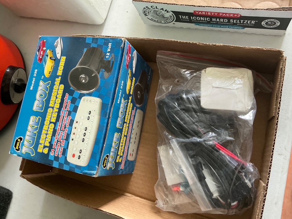 Unused Wolo Model: M336 Electronic Musical Horn With Keyboard and Unused Aux Light Wiring Harness