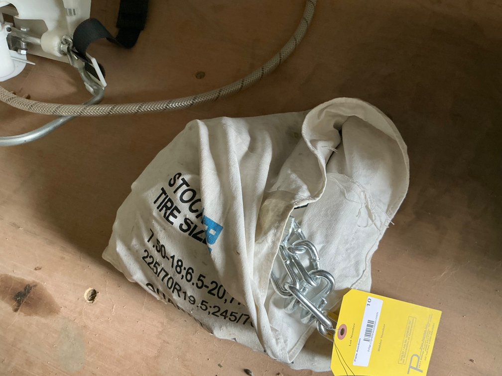 Set of Unused RUD Brand Tire Chains with Bag - Model: 2833R