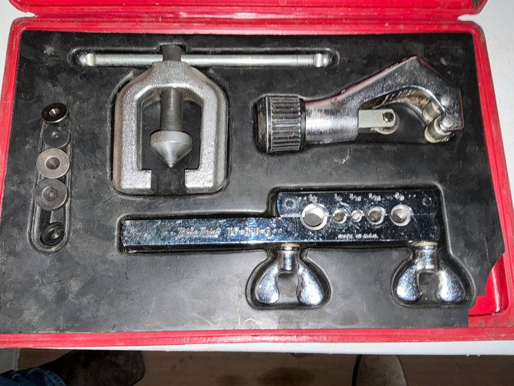 Blue Point No. TF-528-D Double Flaring Tool Kit For Thin Wall Tubing