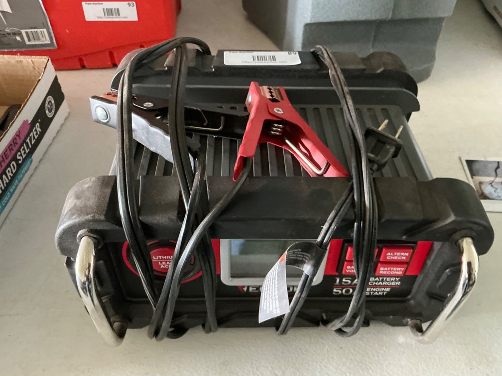 Vector 15Amp/50Amp Battery Charger