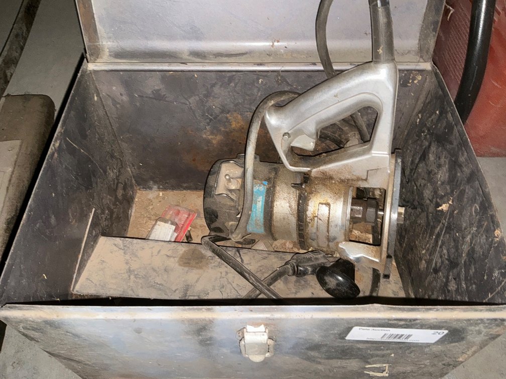 Rockwell Electric Router with Metal Case - Cord Needs Repaired