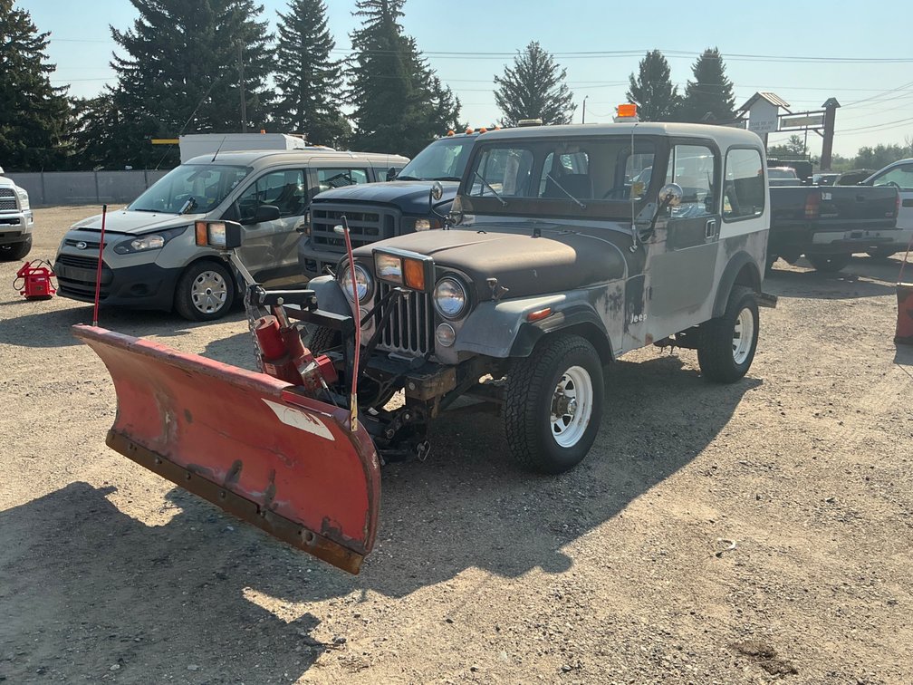 1983 Jeep CJ7 Multipurpose Vehicle (MPV), VIN #: 1JCCN87E3DT008742
