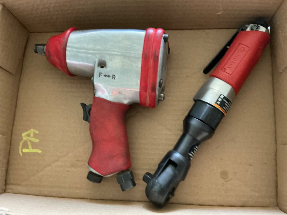 1/2" Drive Air Impact Gun And 3/8" Drive Air Ratchet