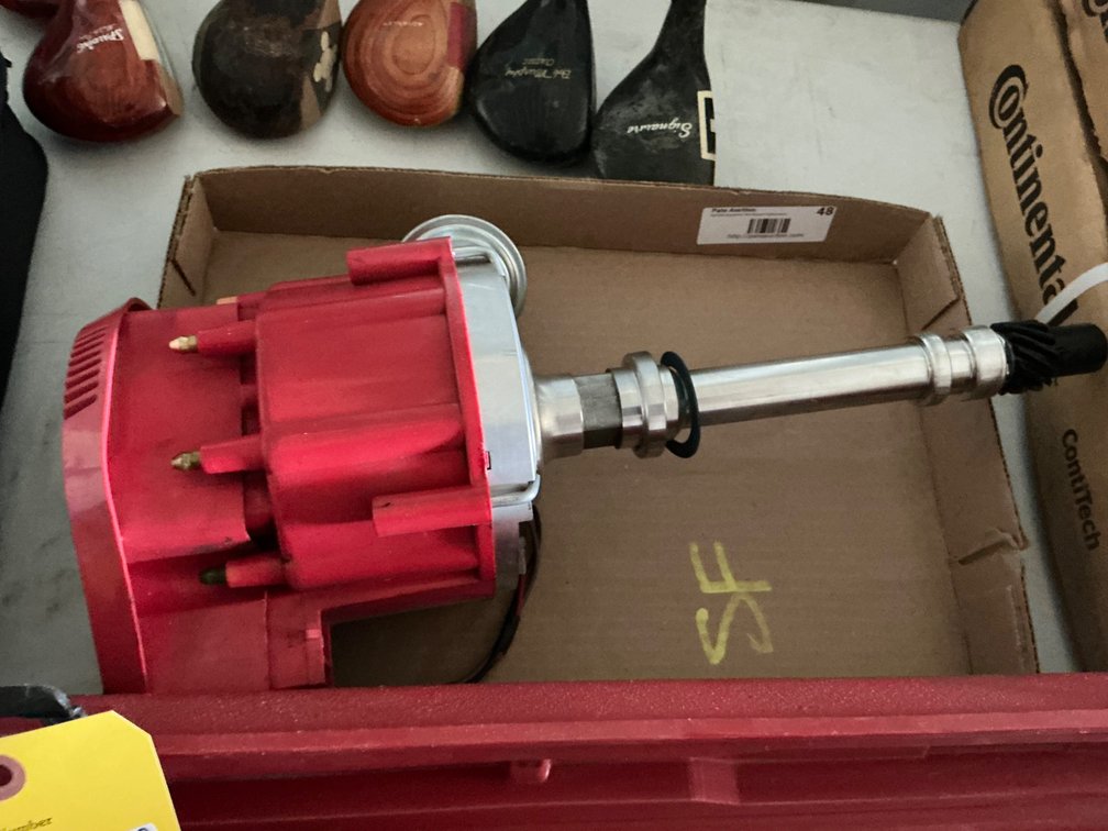 Chevy V8 Distributor With Cap, Rotor And Coil - Pulled From 350, Per Owner - Good Condition