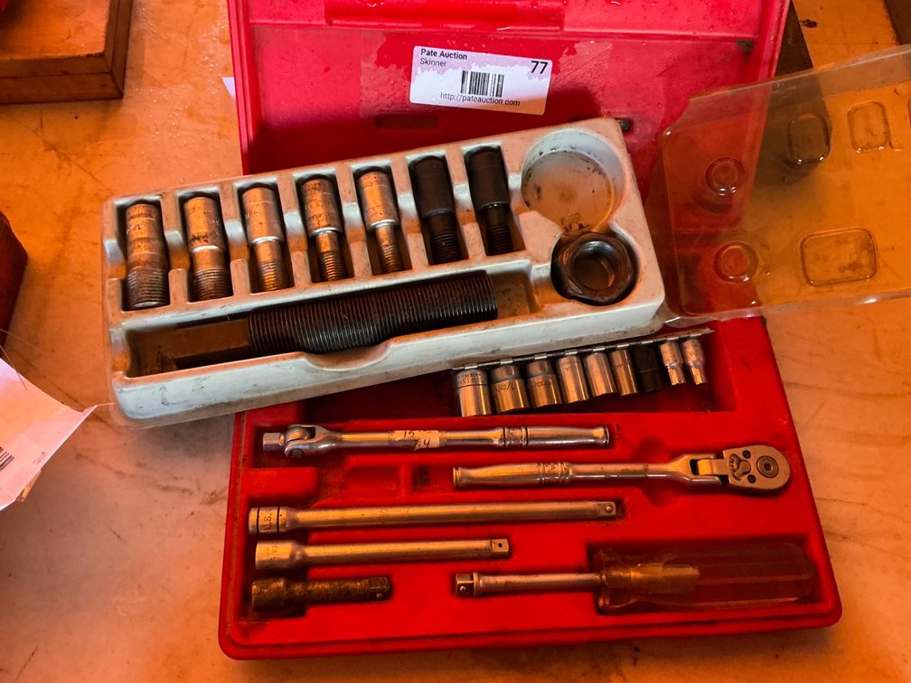 Snap-On 1/4" Ratchet & Socket Set (Partial) And Partial Set Of Rethreading Tools (Unknown Brand)