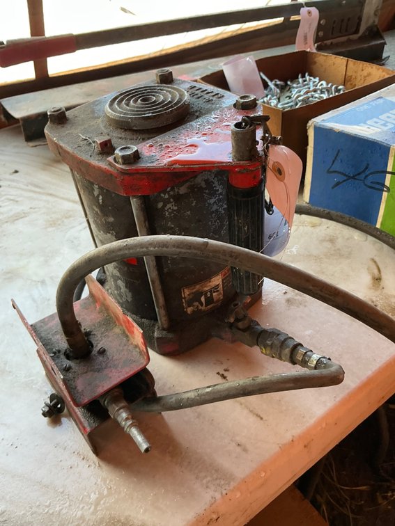 Air Jack - Model: 195 (No Brand Shown)