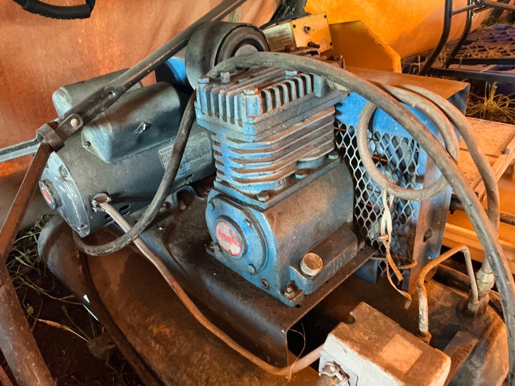 Emglo Wheelbarrow Air Compressor With Model: K Single Stage Twin Cylinder Cast Iron Pump, 1-1/2Hp Engine, Electric, 1-Phase