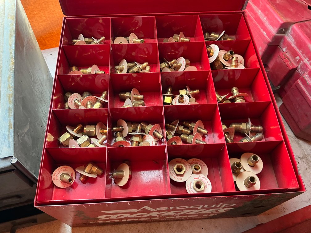 Aeroquip Sockets Fitting & Hose Metal Case - Containing Rubber Hose, Assorted Thread, Flare & Swivel Fittings