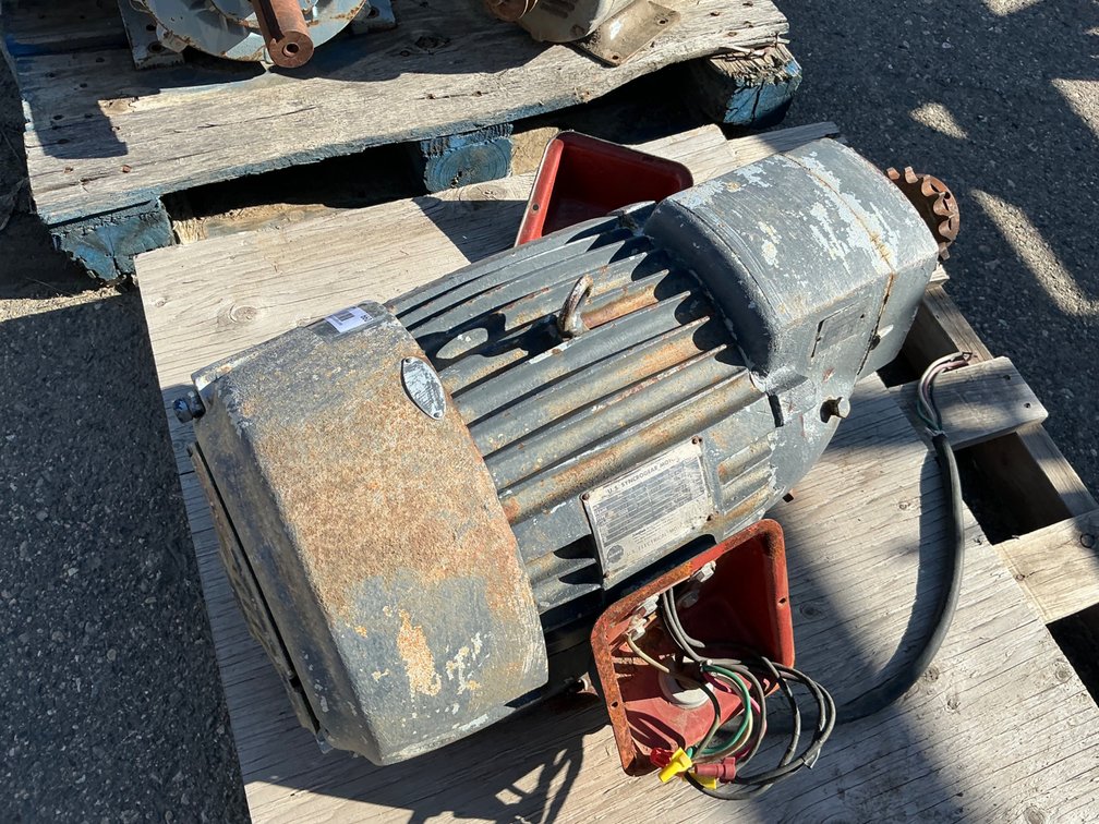 US Electrical Motor Co.Electric Motor - Model: JGH, 5Hp, 3-Phase, Serial: 767048