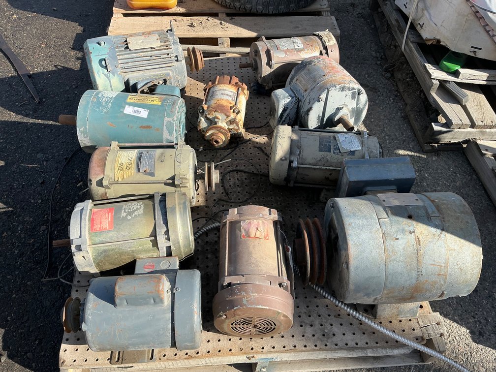 Pallet Containing (11) Assorted Electric Motors - Brands Include: Dayton, Westinghouse, GE, Franklin, Doerr, Reliance & More (Some Are Marked Needing Repair)