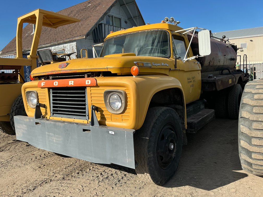 1968 Ford F600 Oil Distribution Truck - Vin: F95KUD03308
