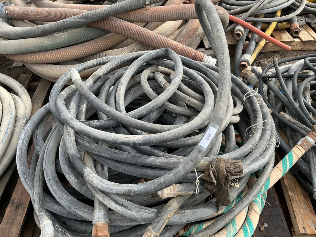 Pallet Of Assorted Rubber Hose - LP Gas Hose, Fuel Hose And More, Most Around 1" Size