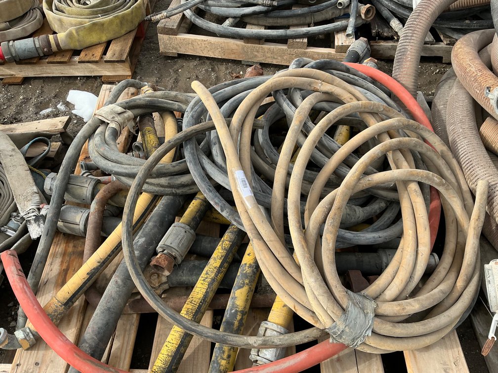 Pallet Of Assorted (Mainly Hydraulic) Hoses - About 1-1/4" Inside Diameter & Smaller, Many Have Couplers On Ends