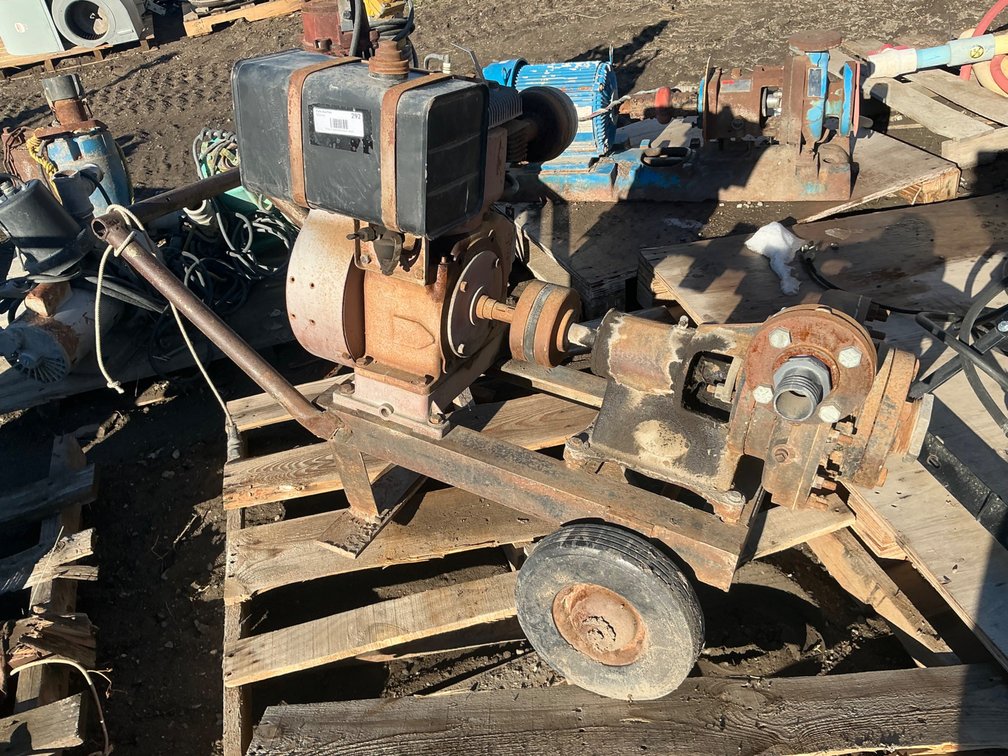 Berkley M366 Centrifugal Pump Mounted On Wheeled Frame - Briggs & Stratton 10Hp Engine (Rope Start Is Pulled Out Of Engine - But Am Able To Spin By Hand), Looks Like 1-1/4" Discharge, 2" Intake