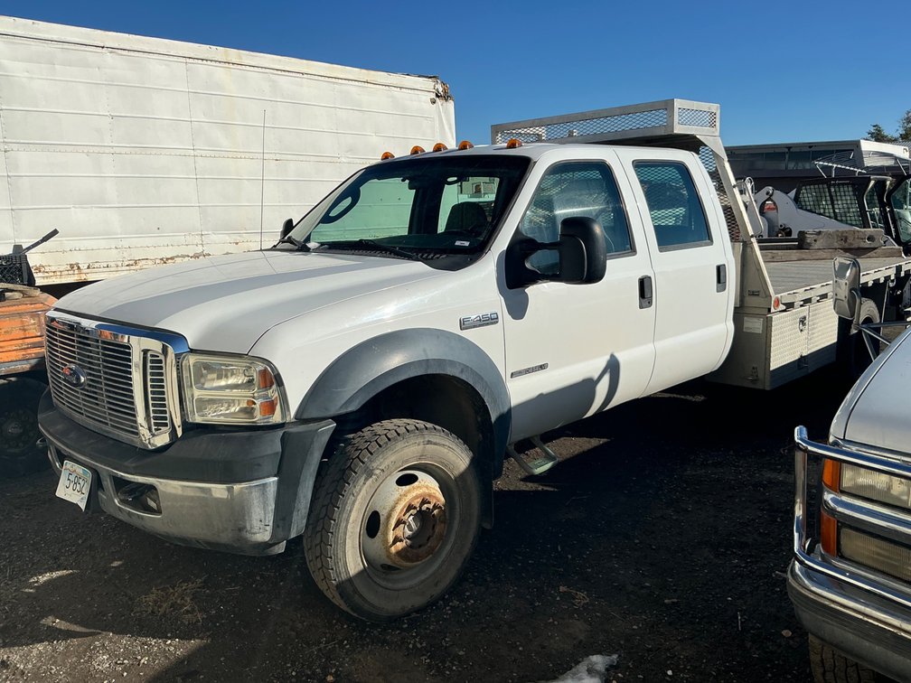 2006 Ford F-450 Pickup Truck, VIN #: 1FDXW47P56EC16733 (BRANDED TITLE)