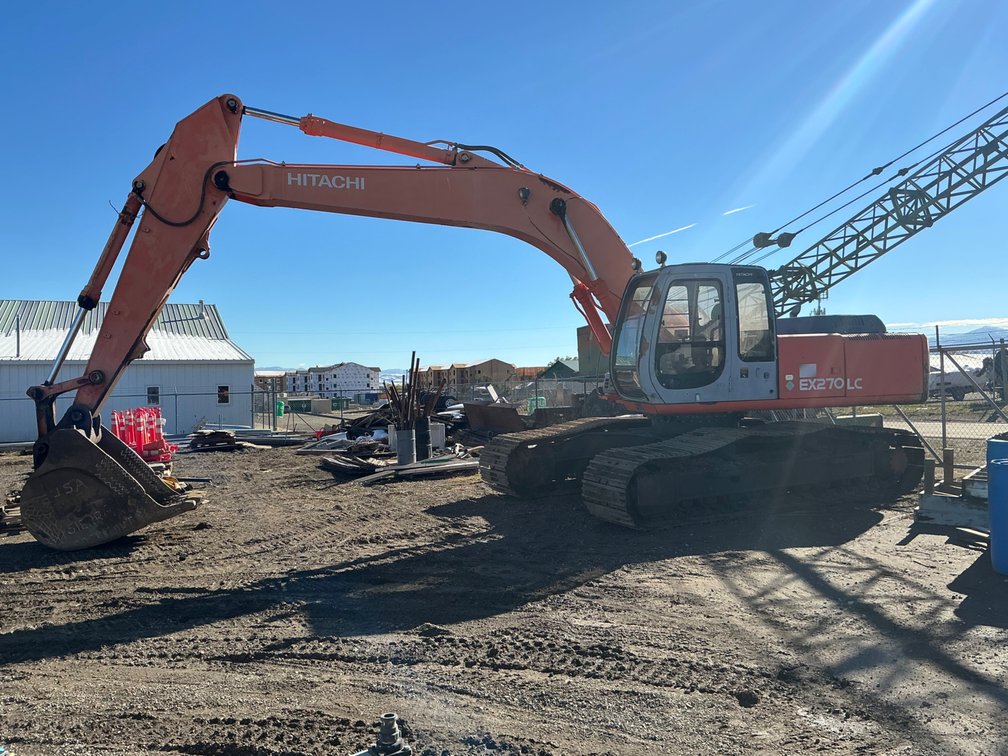 1997 Hitachi EX270LC-5 Excavator - Showing 10,094 Hours, Serial: 15JP010535, 48" Bucket, ERops, 32"Pads