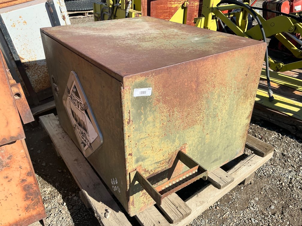 Truck Metal Toolbox/Storage Box - 36"W x 28"D x 24"H (No Brand Shown)
