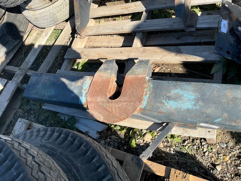 52"L Square Tube Slider Base 5th Wheel Hitch (No Brand Shown)