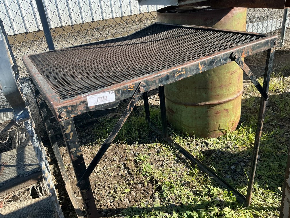 Metal Portable Stairs - (4) Step, 30"W x 33"H, No Handrail