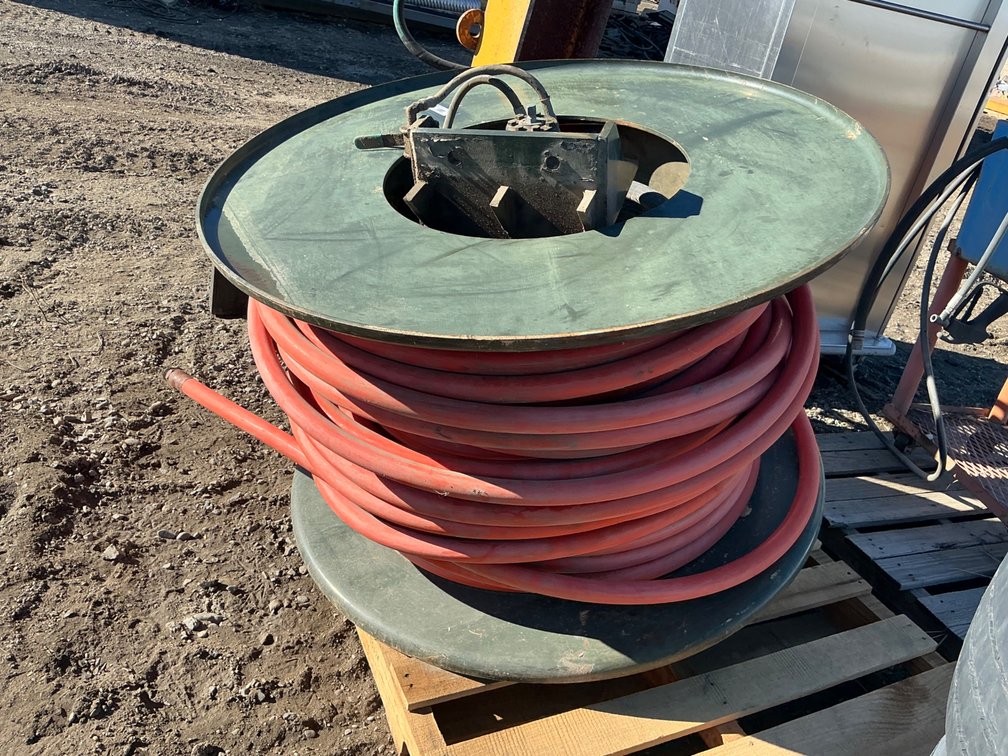 42" Diameter Hose Reel With 1-1/2" Hose - For Service Truck
