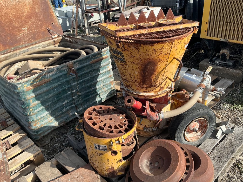 Reed Guncrete Dry Mix Gunite Shotcrete Machine - Model: LOVA 3R, 24" Hopper Diameter, Serial: 7706994R, With Custom Built Metal Container With Forklift Pockets - Measures 42"x42"x30"H - Containing 2" Hose & Fittings For Gunite Machine