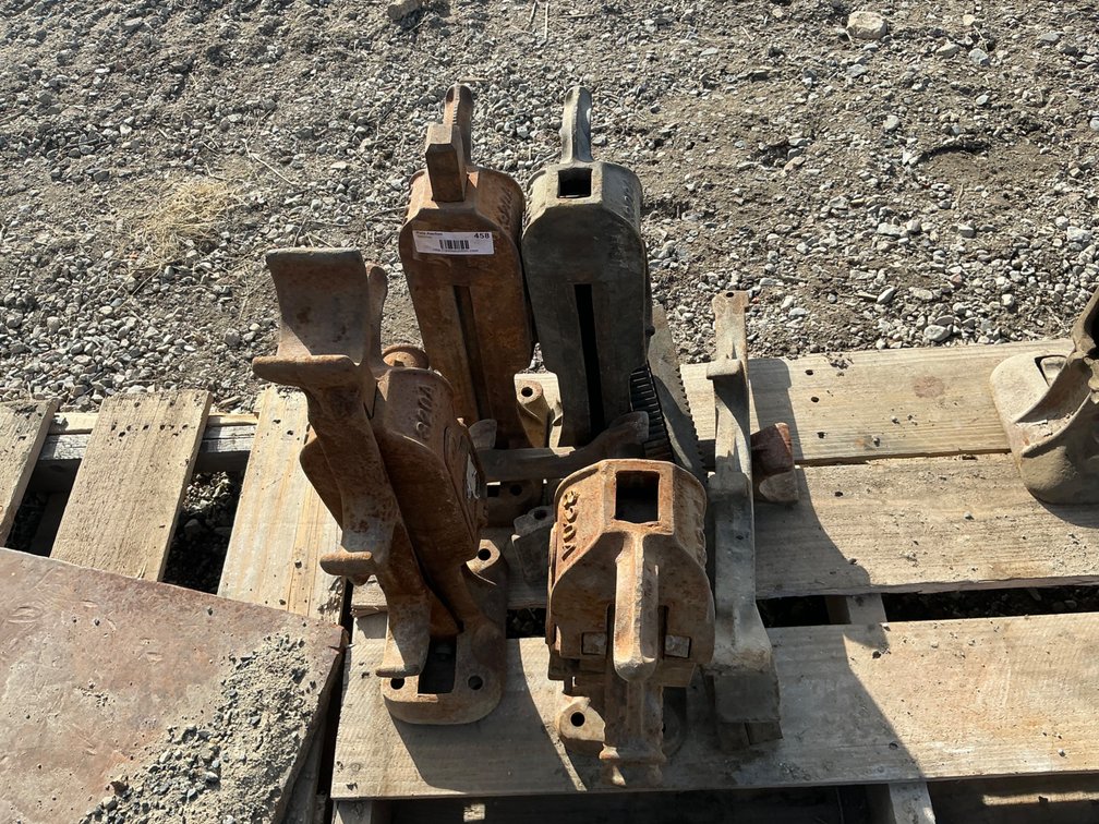 (4) Simplex Model: 302A Mechanical Jacks 5-Ton Capacity (No Jack Handles)