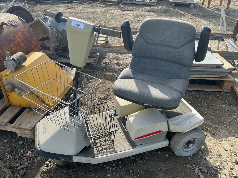 Everest & Jennings 3-Wheel Electric Mobility Scooter - Model: Carrette
