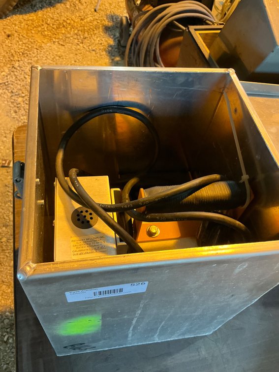 Pathway Bellows Inc. Heat Seal Iron With Metal Carry Case - Serial: 87-033-24