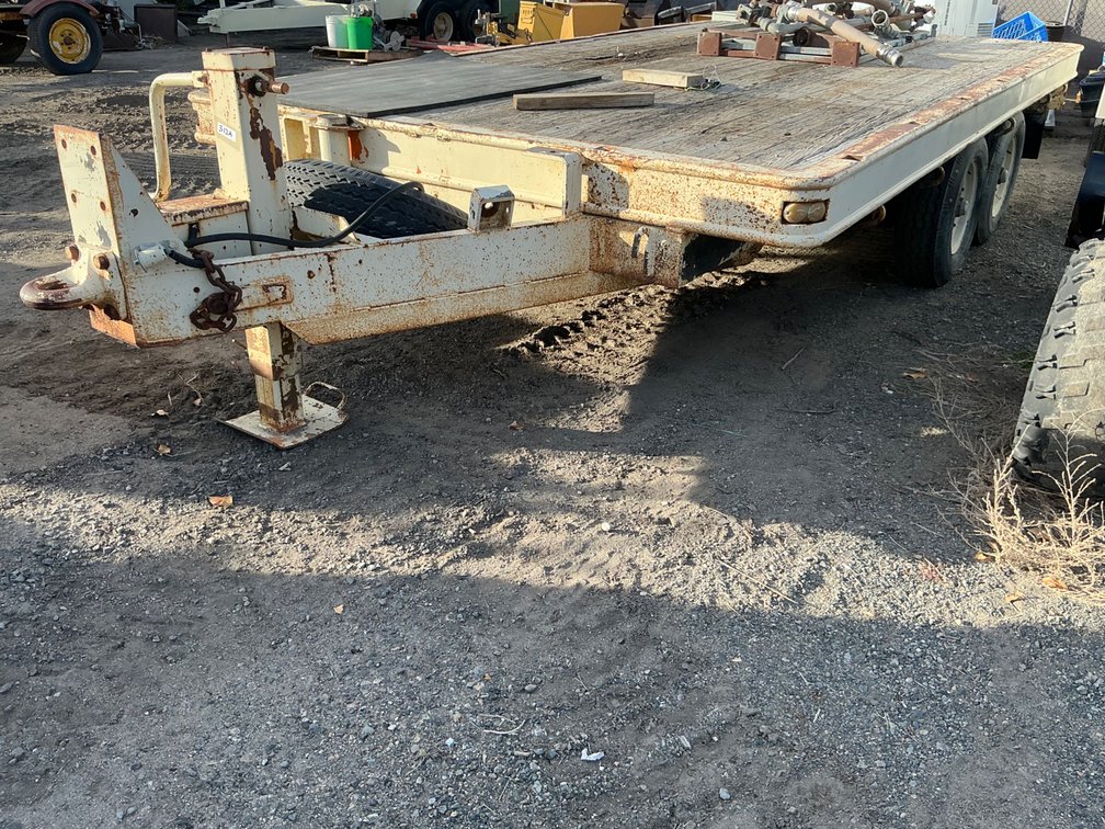Flat Deck Trailer - Pintle Hitch, Tandem Axle, 14'L x 8'W, Fair Rubber