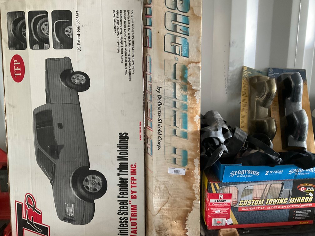 Assorted Pickup Accessories - See Description For Details