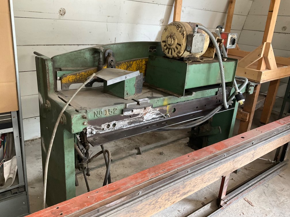 Peck, Stow & Wilcox Co. Power Shear - Model: 152-J, 16G Capacity, 52"Width, 3Hp Lincoln Electric Motor, 3-Phase, Metal 10' Extension