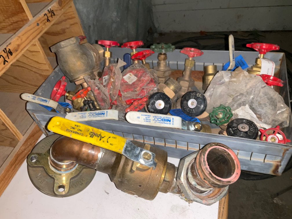 Assorted Gate Valves and Ball Valves - Sweat and Threaded