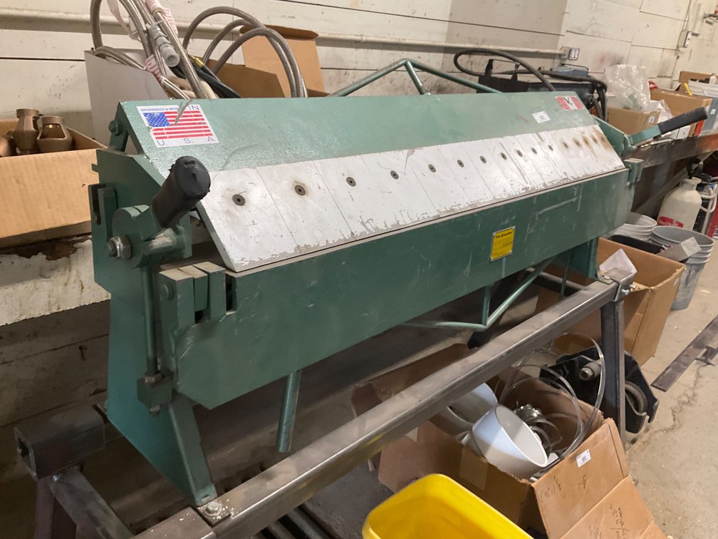 Tin Knocker 22-G Capacity Model: 2248 Box and Pan Break