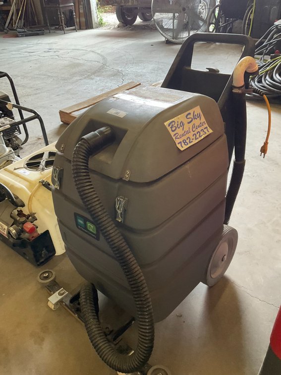 Tennant Nobles Electric Wet/Dry Vacuum Floor Cleaner - Model: V-WD-16P
