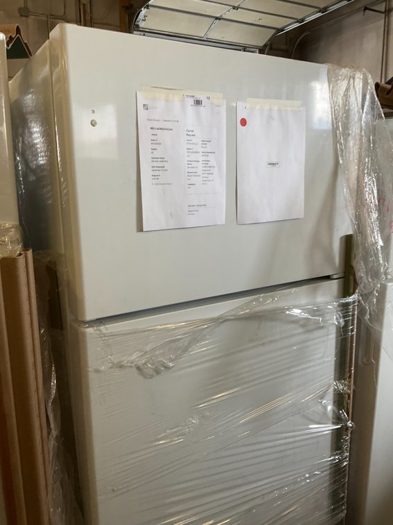 GE Refrigerator - Model: GTS22KGNDRWW, 21.9 Cubic Foot, Unused, White, Right Door Swing, 33"W x 66"H x 32"D