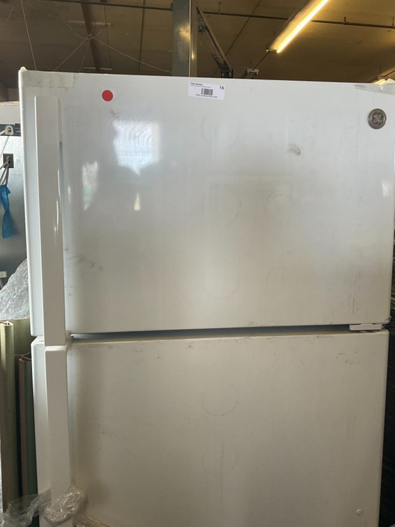 GE Refrigerator - Model: GTS18HGNHRWW, Top Freezer, White, Right Door Swing, Unused, 28"W x 67"H x 30"D