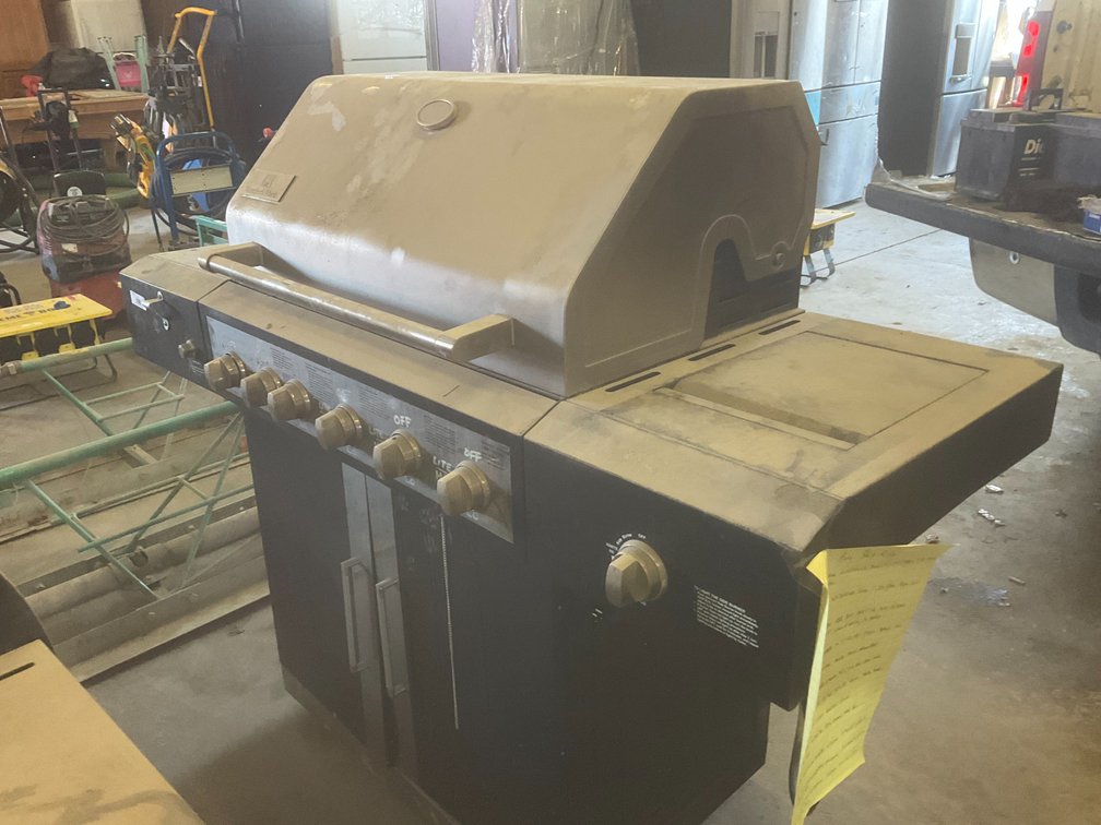 Members Mark Stainless Propane Grill with Cart - (5) Burner, Side Stove Top Burner and Bottom Cabinet
