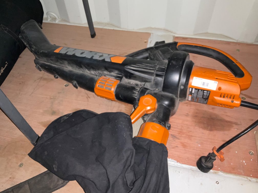 Worx Leaf Blower/Vacuum - Model: WG500, Electric