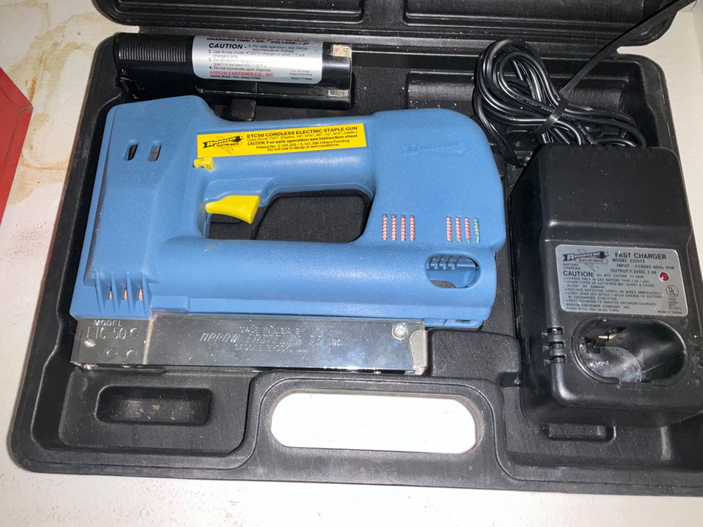 Arrow Electric Cordless Electric Staple Gun - Model: ETC50 with Battery and Charger