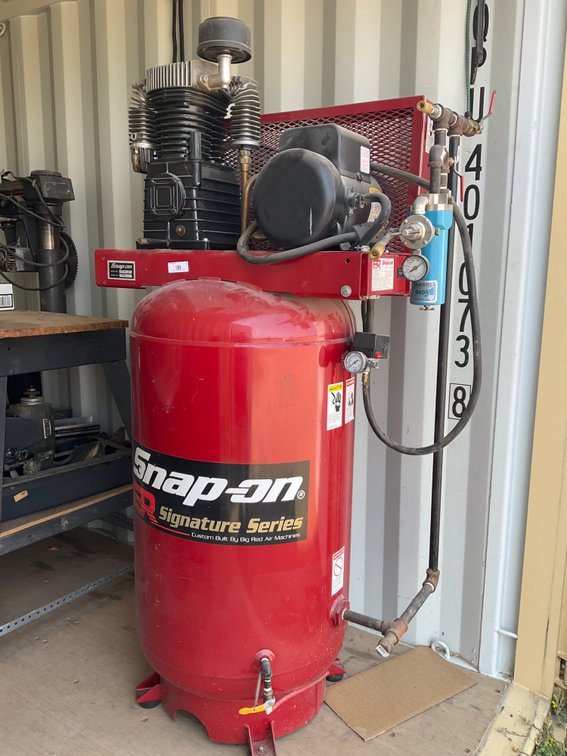Snap-on Big Red Air Machines Signature Series Air Compressor - Model: BRA718V, Showing 1862 Hours, 1-Phase, 220