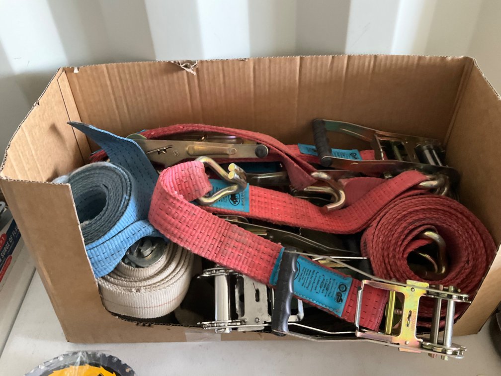 Box of Assorted 2" Ratchet Straps