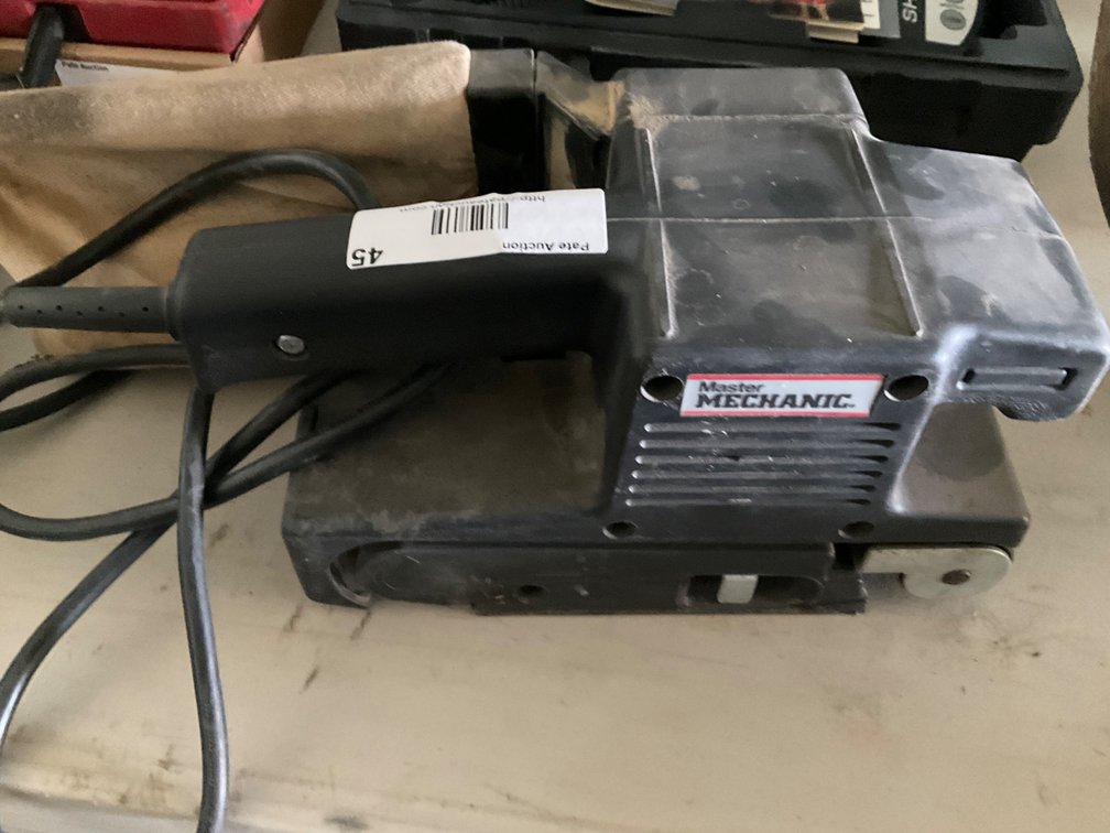 True Value Master Mechanic Belt Sander - 3/4Hp, 3"x18" Belt