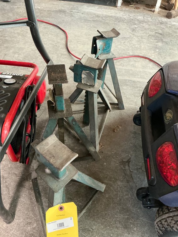 (4) Adjustable Jack Stands